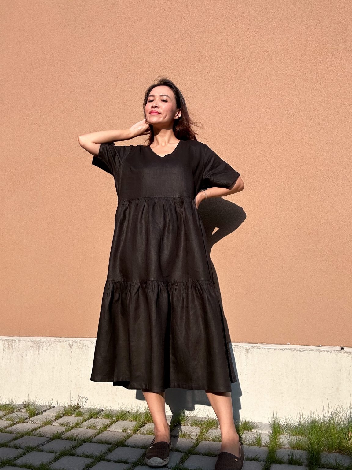 Maxi Onesize PREMIUM Lempimekko V-pääntie THE Black 5