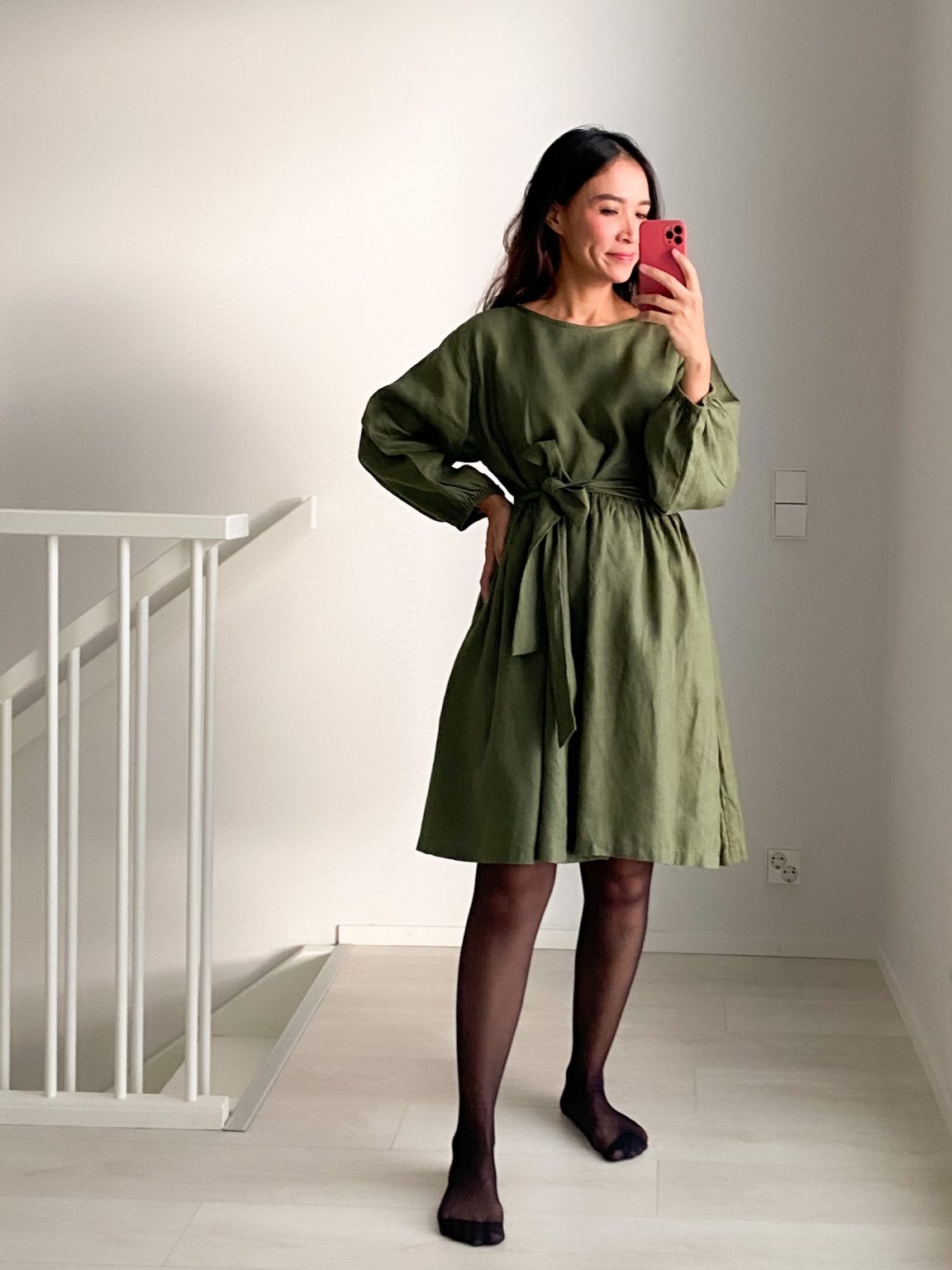 Linengirls Onesize PREMIUM Simple mekko O-pääntie sis. irtovyön - Green Olive 4