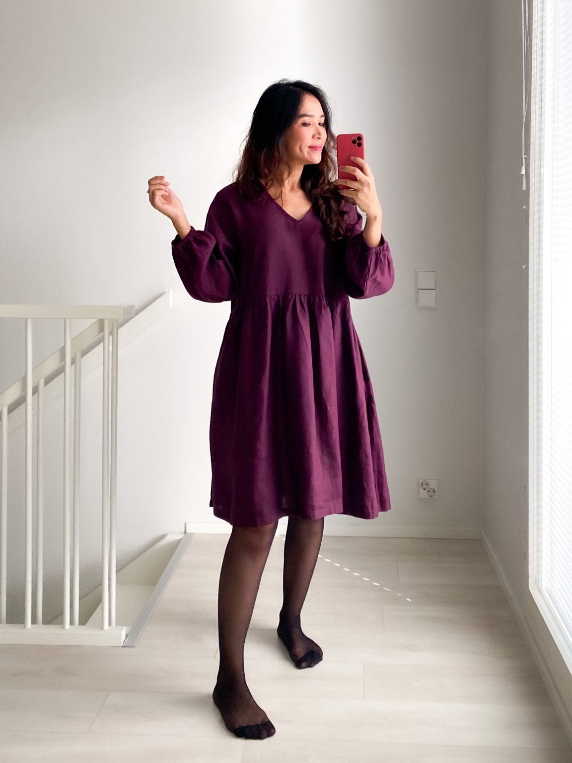 Onesize PREMIUM Simple mekko V-pääntie sis. irtovyön Luumu 1