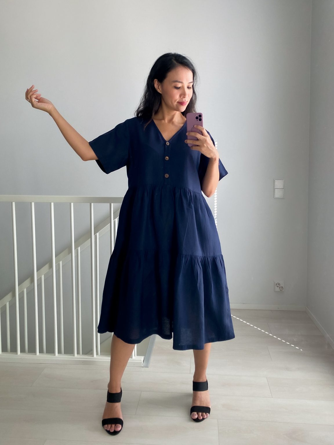Midi Onesize PREMIUM Lempimekko V-pääntie + napit - Midnight Blue 1
